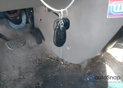 2005 Toyota Sienna Le из США, поврежденный, VIN 5TDZA23C75S279974